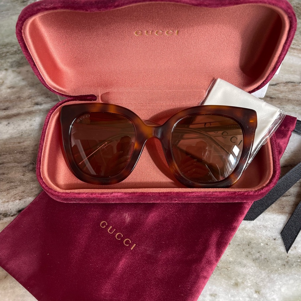 Gucci 51mm Cat Eye Brown Sunglasses with Tortoiseshell Frame
